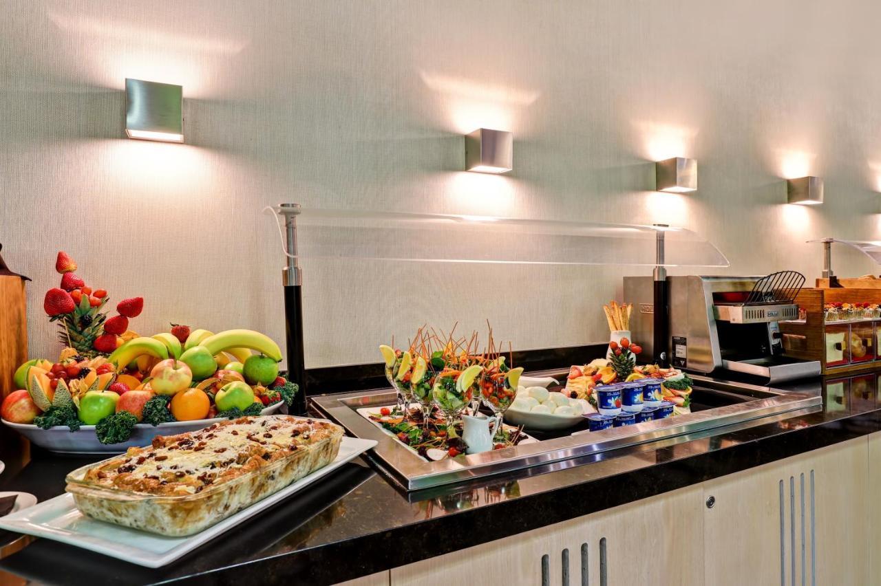 Holiday Inn Guelph Hotel & Conference Centre, An Ihg Hotel מראה חיצוני תמונה