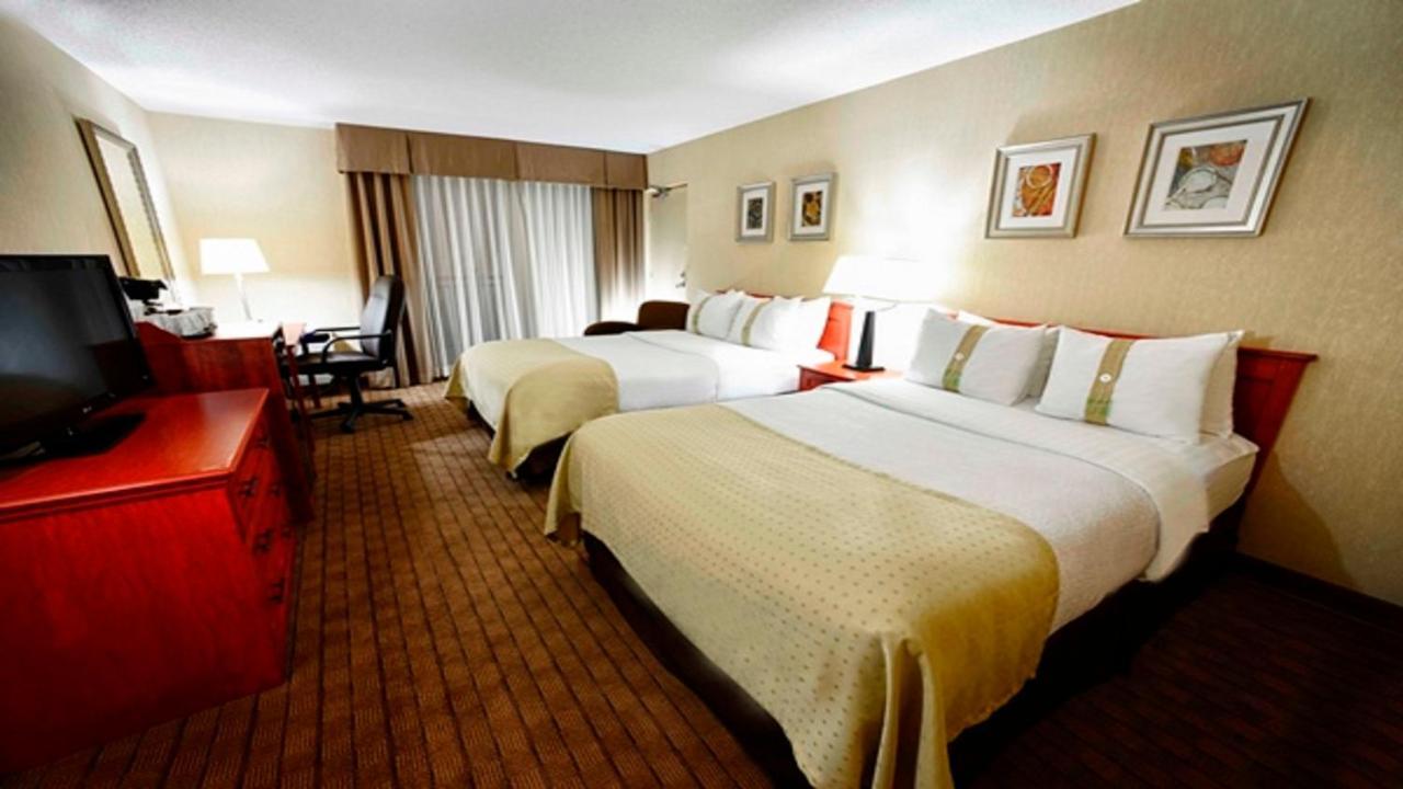 Holiday Inn Guelph Hotel & Conference Centre, An Ihg Hotel מראה חיצוני תמונה