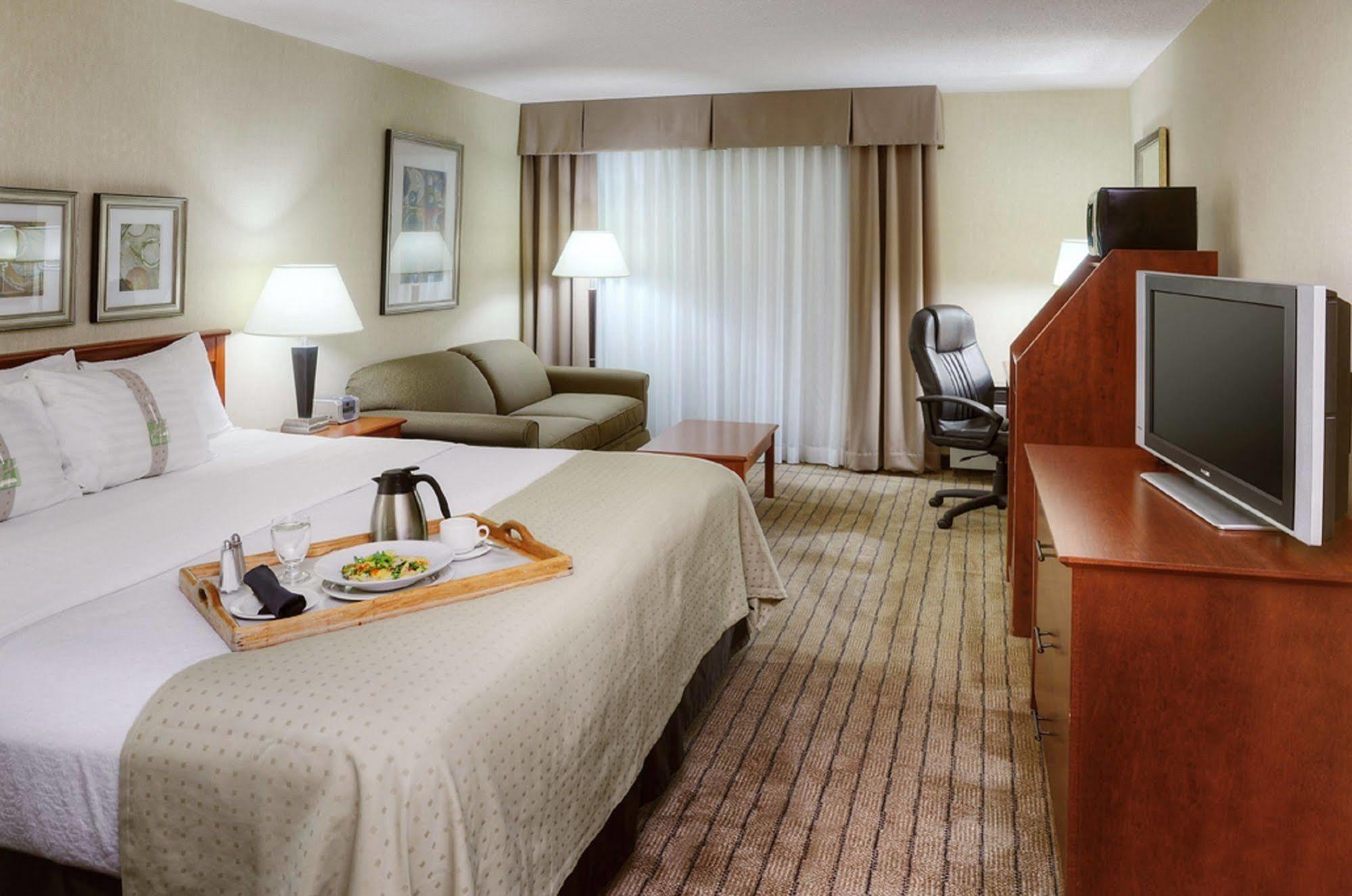 Holiday Inn Guelph Hotel & Conference Centre, An Ihg Hotel מראה חיצוני תמונה