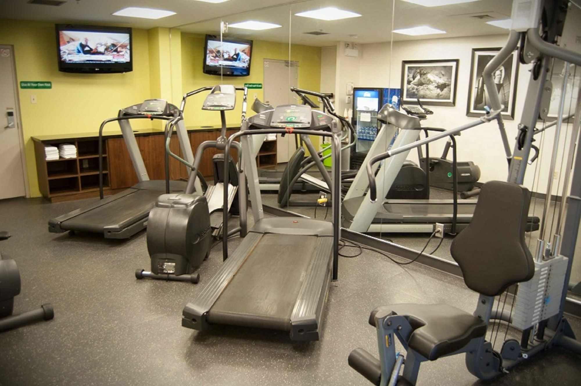 Holiday Inn Guelph Hotel & Conference Centre, An Ihg Hotel מראה חיצוני תמונה