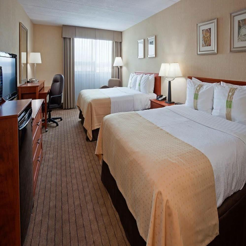 Holiday Inn Guelph Hotel & Conference Centre, An Ihg Hotel מראה חיצוני תמונה