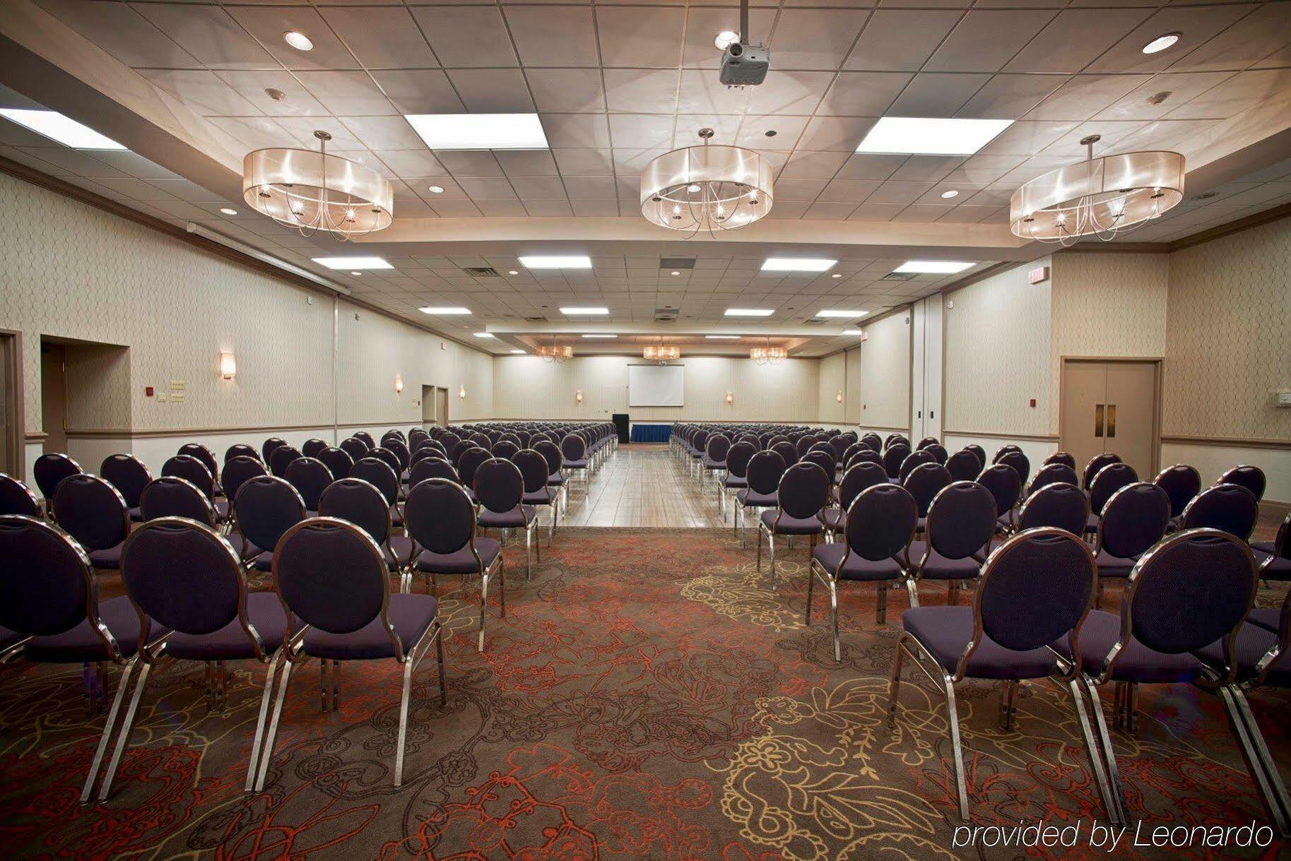 Holiday Inn Guelph Hotel & Conference Centre, An Ihg Hotel מראה חיצוני תמונה