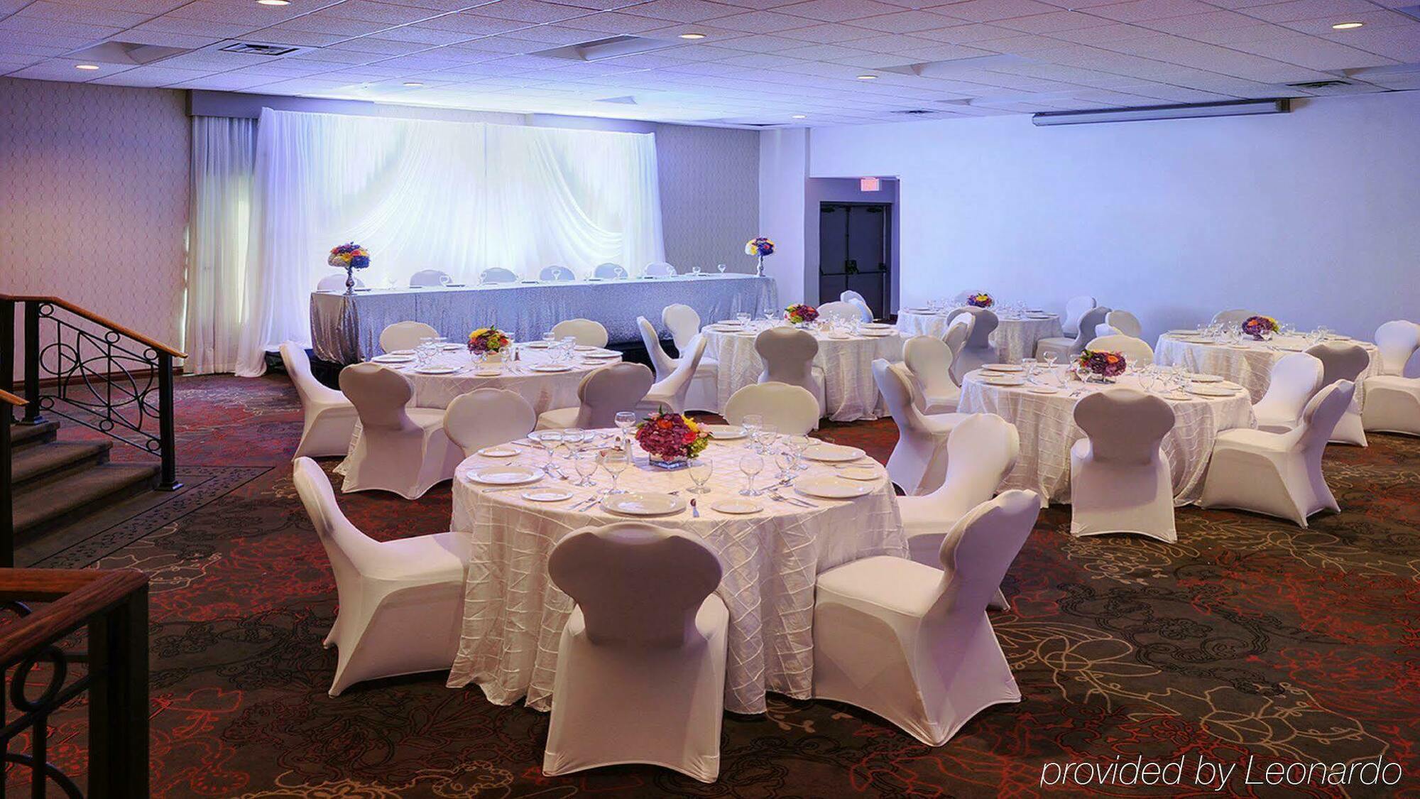 Holiday Inn Guelph Hotel & Conference Centre, An Ihg Hotel מראה חיצוני תמונה