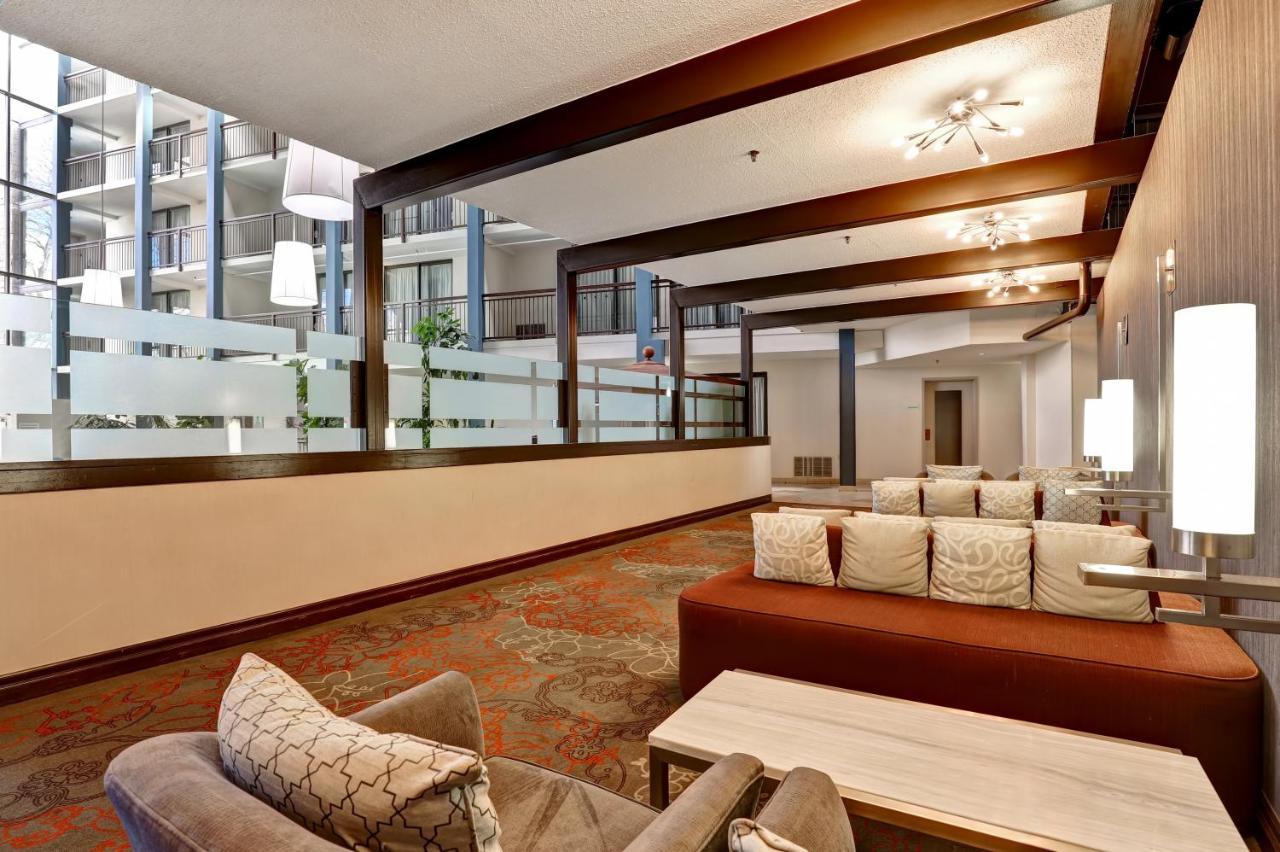 Holiday Inn Guelph Hotel & Conference Centre, An Ihg Hotel מראה חיצוני תמונה